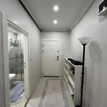 公寓 Amazing 1 Bedroom Penthouse With Large Terrace In Sisli *